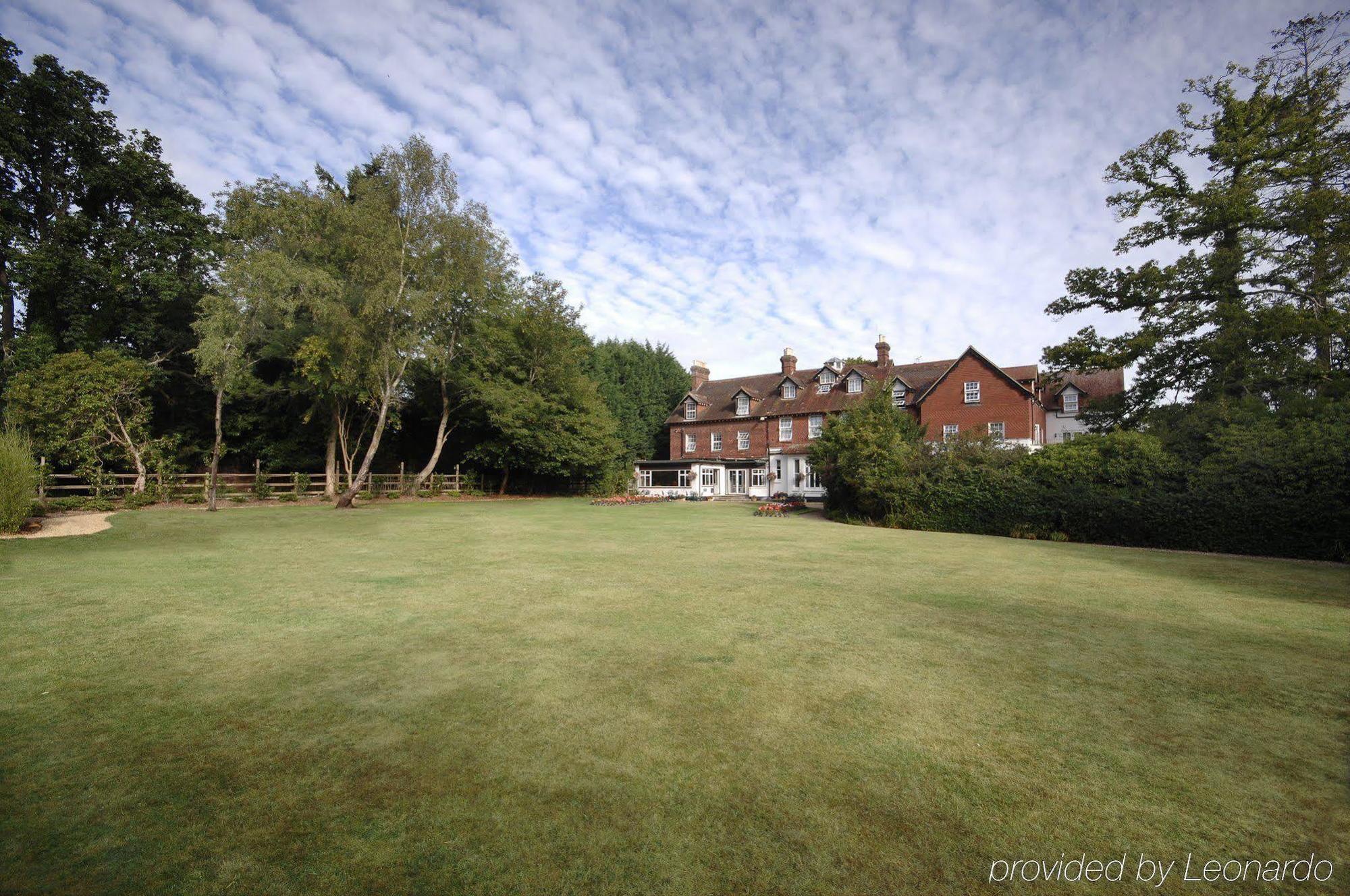 Moorhill House Bed & Breakfast Bed & Breakfast Burley Exterior photo